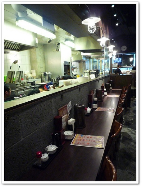 誠屋拉麵:【中山本店】誠屋拉麵-特製叉燒牛骨白湯拉麵X招牌雞骨醬油拉麵