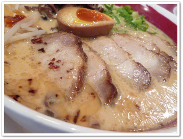 誠屋拉麵:【中山本店】誠屋拉麵-特製叉燒牛骨白湯拉麵X招牌雞骨醬油拉麵