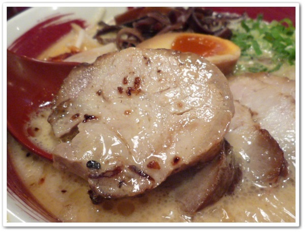 誠屋拉麵:【中山本店】誠屋拉麵-特製叉燒牛骨白湯拉麵X招牌雞骨醬油拉麵