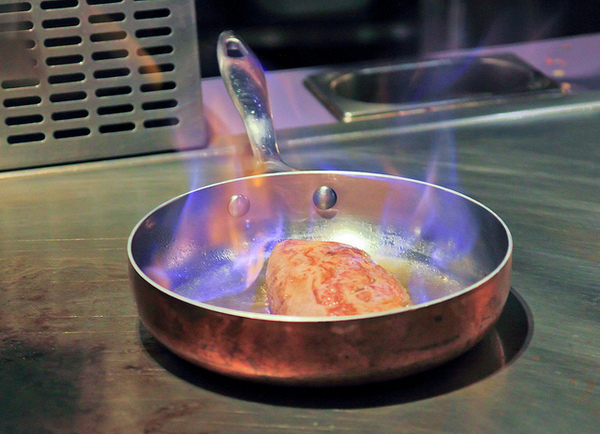 Mosun 墨賞新鐵板料理：[口碑⑭]【板南線忠孝敦化站】Mosun-墨賞新鐵板料理。頂級食材享受