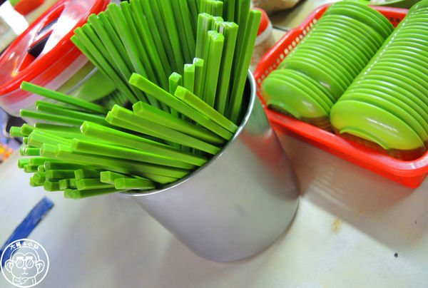 來來水餃館:呷飽祙【台北中正・來來水餃館】南機場夜市屹立不搖老店