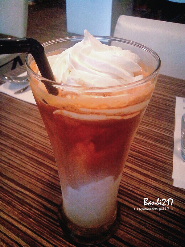 Rahdesign CAFE:Rahdesign Cafe 咖啡冠軍開的咖啡館連餐點也好吃(台北大直美食)