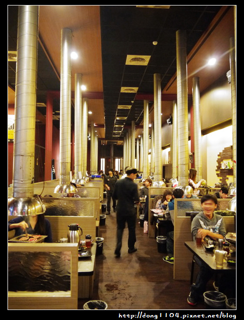 中壢。CHAO-ROU潮肉燒肉。店家幫你烤