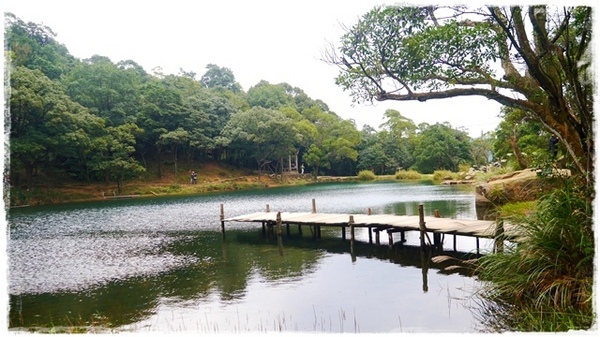 新山夢湖:【新北◍•ᴗ•◍汐止】景點・新山夢湖✯婚紗拍攝景點|林依晨與陳柏霖微電影取景的夢幻境地