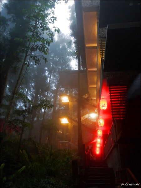 溪頭-妖怪村明山森林會館P1540266_調整大小1.JPG
