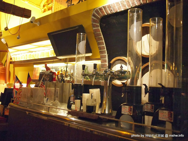 路德威手工啤酒餐廳：【食記】台中西區-路德威手工啤酒餐廳 : 披薩,燉飯都還挺不錯的~打卡如果能換可樂就更好了!