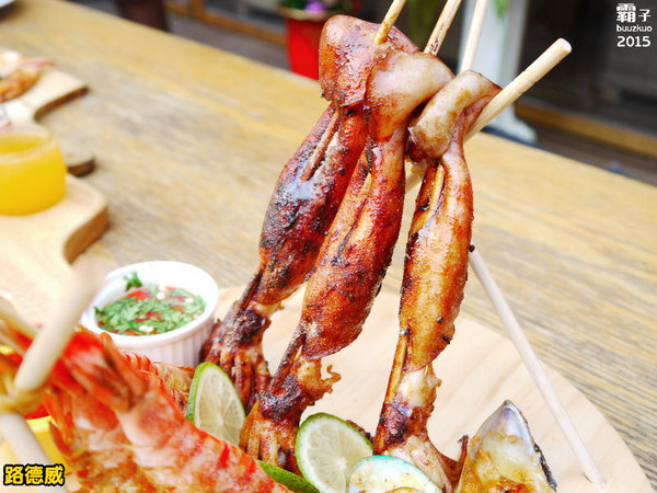 路德威手工啤酒餐廳：路德威手工啤酒餐廳，濃濃峇里島風情，爽快喝酒吃肉肉～