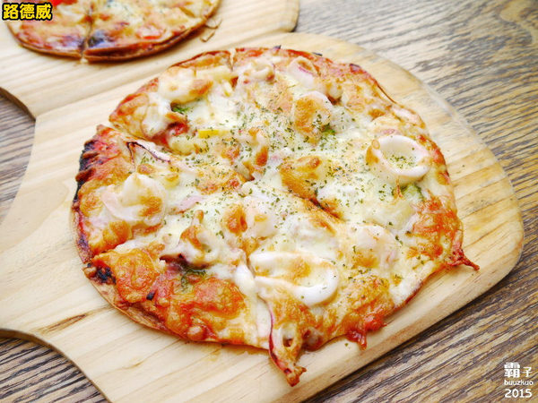 路德威手工啤酒餐廳：路德威手工啤酒餐廳，濃濃峇里島風情，爽快喝酒吃肉肉～