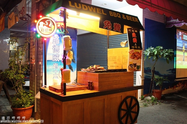 路德威手工啤酒餐廳:路德威手工啤酒餐廳✪三、五好友小酌聚餐好去處~103.10.19