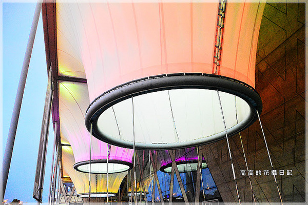 大東文化藝術中心：【高雄】鳳山區。大東文化藝術中心