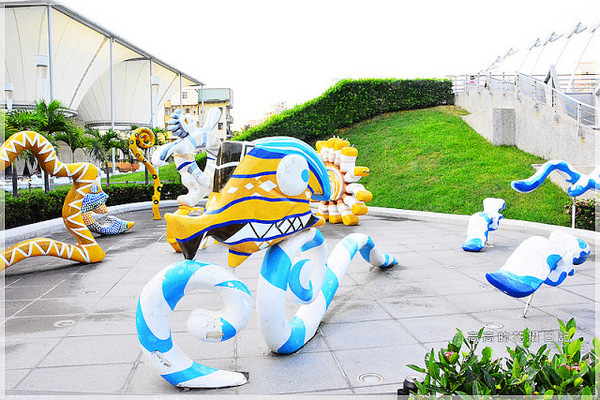 大東文化藝術中心：【高雄】鳳山區。大東文化藝術中心