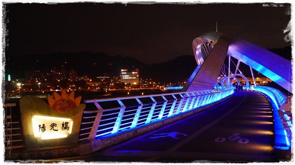 陽光運動園區：【新北◍•ᴗ•◍新店】捷運小碧潭站✯賞櫻景點・陽光運動園區賞河津櫻｜陽光運動公園河津櫻滿開，夜拍也美麗