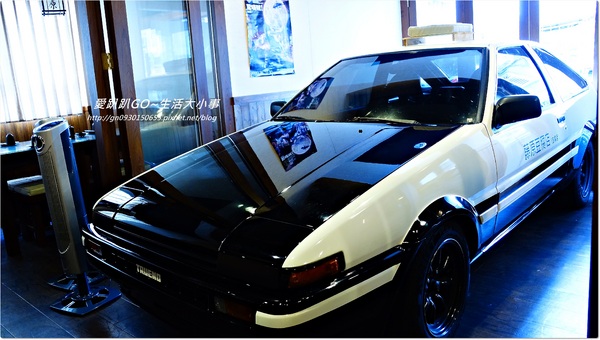 Mr.J.藤原豆腐店:【食記/台北市】來周董的店就是要吃~超可愛的周董鮭魚飯糰