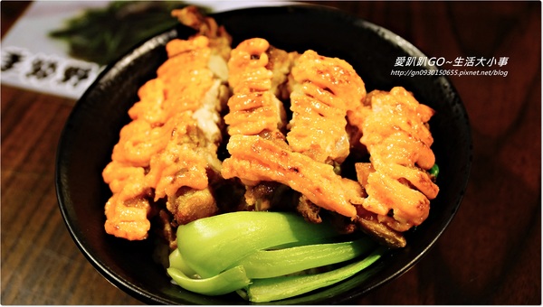 Mr.J.藤原豆腐店:【食記/台北市】來周董的店就是要吃~超可愛的周董鮭魚飯糰