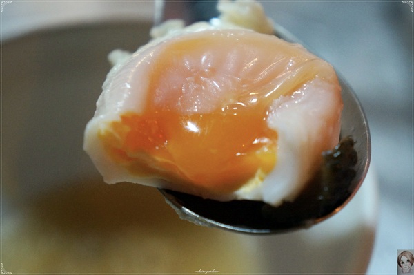 寧夏夜市：[夜市吃透透]寧夏夜市吃透透在地人推薦黏牙滷肉飯&燒麻糬