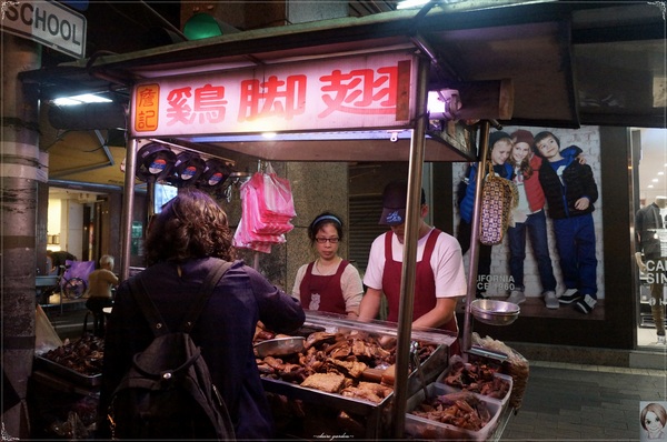 寧夏夜市：[夜市吃透透]寧夏夜市吃透透在地人推薦黏牙滷肉飯&燒麻糬