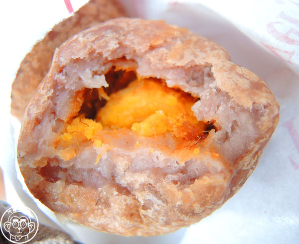 劉芋仔蛋黃芋餅:呷飽祙【台北大同・劉芋仔】寧夏夜市人氣小吃