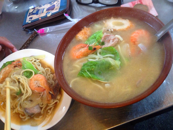 阿華炒麵：[基隆] 廟口夜市的鎮店之寶 阿華炒麵