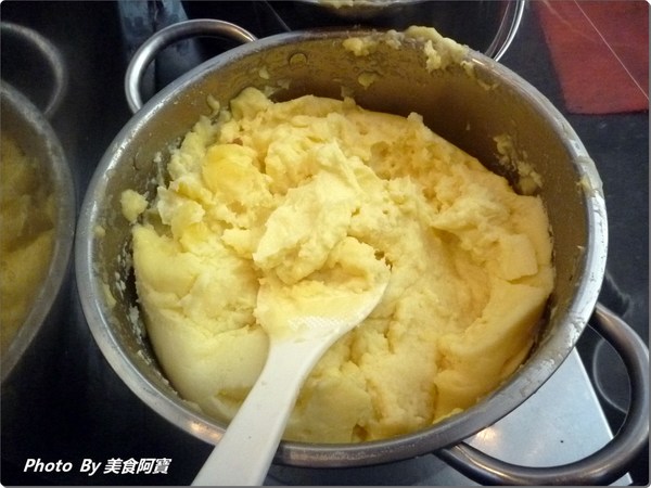 丸田飛碟燒:【台北市】熱門排隊美食「丸田飛碟燒」