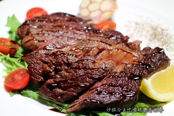 Wapasta 義磚義瓦(明曜店):東區人氣餐酒館『Wapasta 義磚義瓦』排餐/義大利麵/燉飯/捷運忠孝敦化站