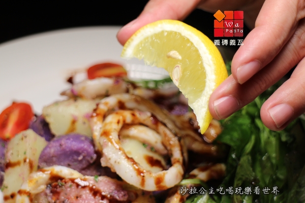 Wapasta 義磚義瓦(明曜店):東區人氣餐酒館『Wapasta 義磚義瓦』排餐/義大利麵/燉飯/捷運忠孝敦化站