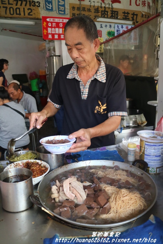 鹿港老全豬血麵線:【彰化鹿港鎮】鹿港第一市場必吃美食『老全豬血麵線』飄香72年的好味道~