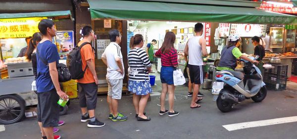 【台北美食】藍家割包-公館夜市人氣美食