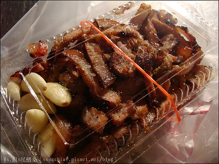 原住民石板烤肉：［台南東區］大東夜市｜原住民石板烤肉