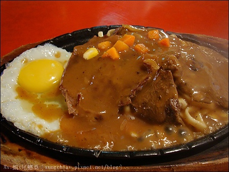 小統一牛排：［台南東區］大東夜市｜港式魚蛋、小統一牛排