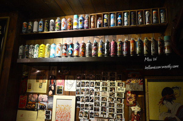 西門靖居酒屋：台北｜食記 西門靖日式居酒屋 密巷中的深夜食堂 好友小酌好去處 燒烤Ｘ塗鴉Ｘ藝術Ｘ潮流