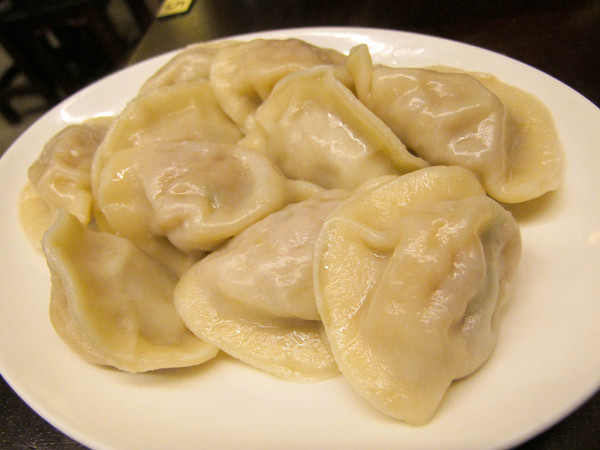 韓記老虎麵食館：(胖樺食記)台北永康街韓記老虎麵食館。麻辣湯頭濃郁鮮美。食材精緻各個表現亮眼。