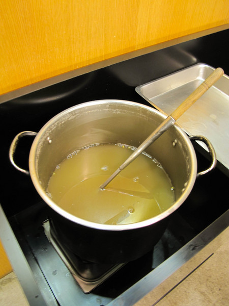 韓記老虎麵食館：(胖樺食記)台北永康街韓記老虎麵食館。麻辣湯頭濃郁鮮美。食材精緻各個表現亮眼。