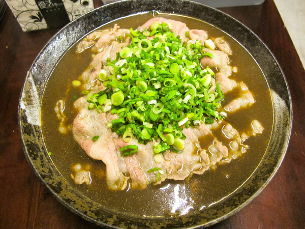 韓記老虎麵食館：(胖樺食記)台北永康街韓記老虎麵食館。麻辣湯頭濃郁鮮美。食材精緻各個表現亮眼。