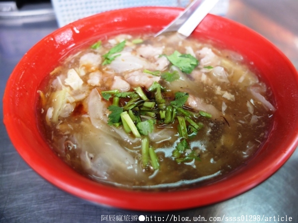 王朝香菇肉羹:【美食特搜。屏東市】王朝香菇肉羹。羹湯鮮甜美味 炒飯泡肉羹超獨家 屏東夜市美食篇