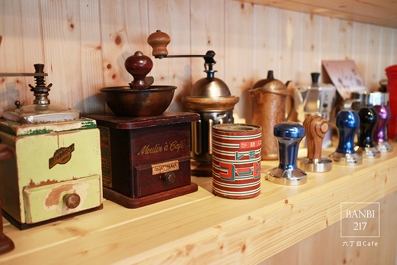 Banbi217 美食旅遊: [台北]六丁目cafe:日系咖啡館,可愛拉花,手工烘培蛋糕,鹹派,下午茶(捷運松山機場站,民生社區,巷弄美食)