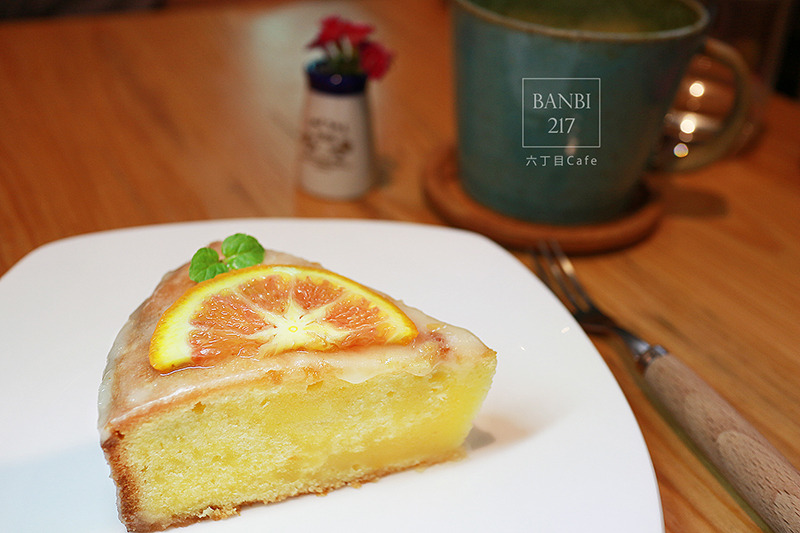 Banbi217 美食旅遊: [台北]六丁目cafe:日系咖啡館,可愛拉花,手工烘培蛋糕,鹹派,下午茶(捷運松山機場站,民生社區,巷弄美食)