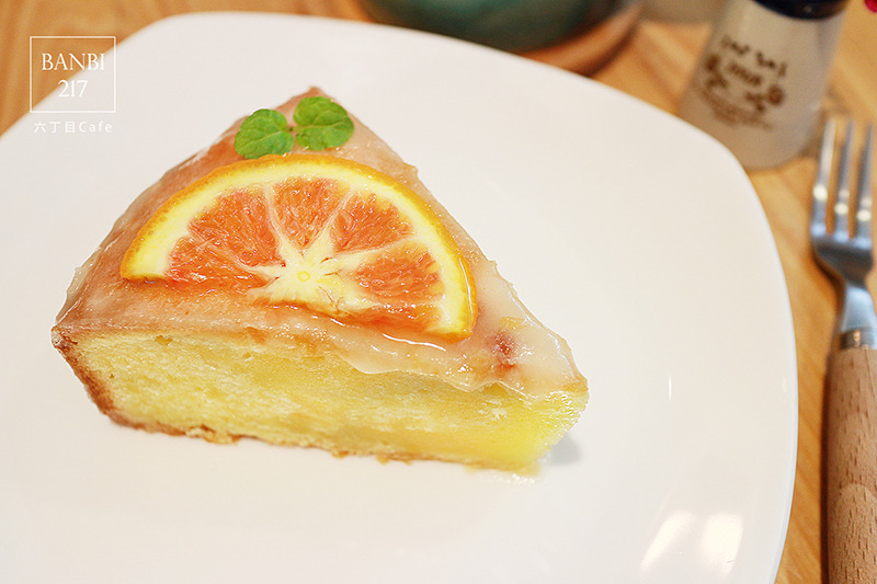 Banbi217 美食旅遊: [台北]六丁目cafe:日系咖啡館,可愛拉花,手工烘培蛋糕,鹹派,下午茶(捷運松山機場站,民生社區,巷弄美食)