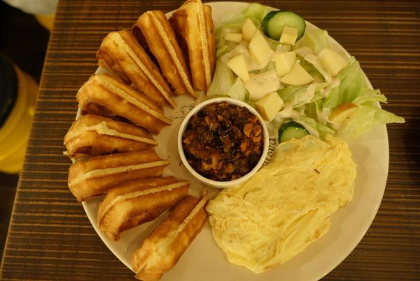 溫古咖啡Wengu cafe:讓抹茶控和鬆餅控瞬間甦醒的抹茶紅豆起司燒-溫古咖啡