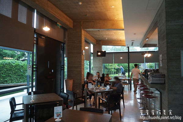 二泉湖畔 (19).JPG