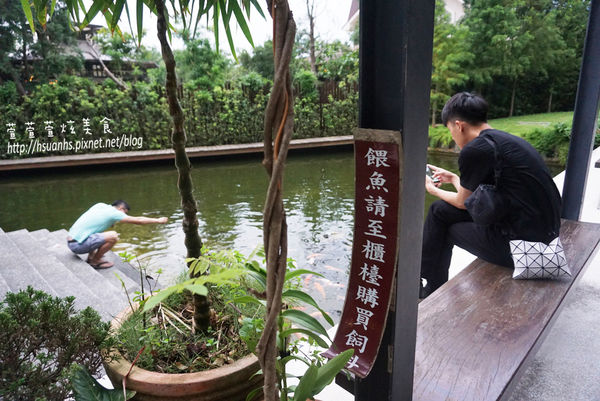 二泉湖畔 (37).JPG