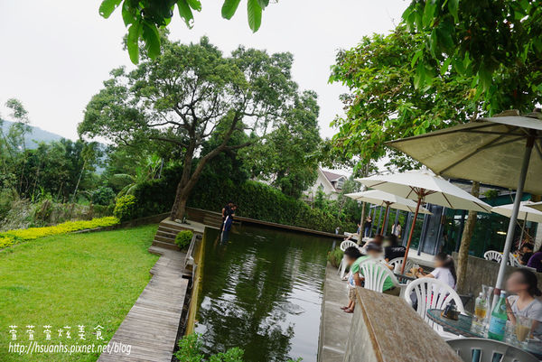 二泉湖畔 (34).JPG