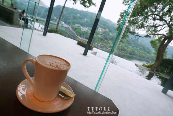 二泉湖畔 (28).JPG