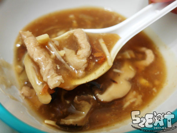 食記阿世香菇肉羹9.jpg