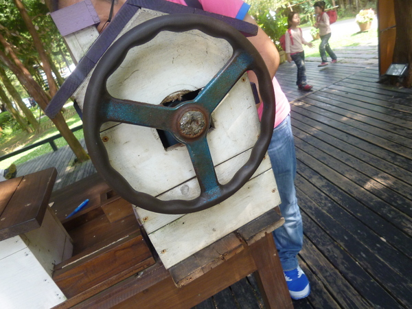 薰衣草森林(尖石店):【新竹尖石】2014薰衣草節,小熊、陽光、蓋印章-薰衣草森林(景觀篇)