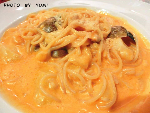 藍洞義式餐坊:【台中食記】在充滿異國情調的洞穴用餐?@藍洞義式餐坊