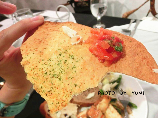 藍洞義式餐坊:【台中食記】在充滿異國情調的洞穴用餐?@藍洞義式餐坊