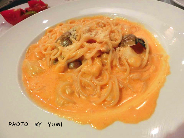 藍洞義式餐坊:【台中食記】在充滿異國情調的洞穴用餐?@藍洞義式餐坊