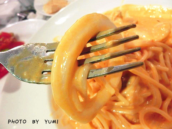 藍洞義式餐坊:【台中食記】在充滿異國情調的洞穴用餐?@藍洞義式餐坊