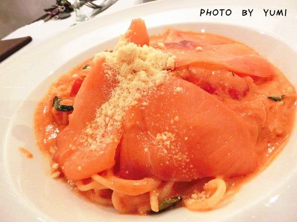 藍洞義式餐坊:【台中食記】在充滿異國情調的洞穴用餐?@藍洞義式餐坊