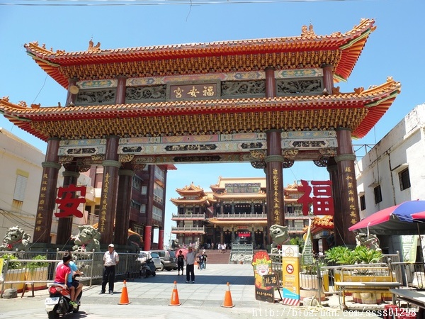 屏東車城福安宮:【旅行遊記。屏東車城鄉】車城福安宮。號稱東南亞最大土地公廟 車城最熱門觀光景點 還要順遊鹹蛋皮蛋大賣場